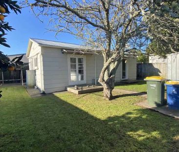 FULLY FENCED TWO BEDROOMS HOME - Photo 5