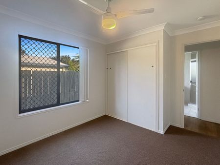 Refreshed Home in Prime Location of Springfield Lakes - Photo 2