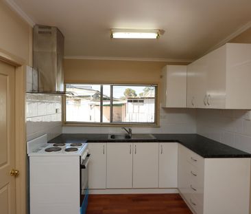 82 Nicholls Street, 2880, Broken Hill Nsw - Photo 4