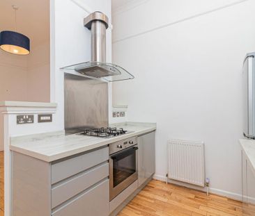 3 bedroom apartment to rent - Photo 3