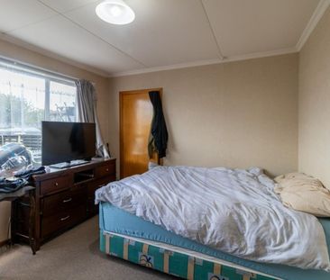 Comfortable Living in Windsor - Photo 6