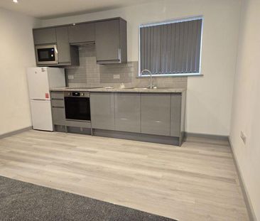 2 bedroom apartment to rent - Photo 3