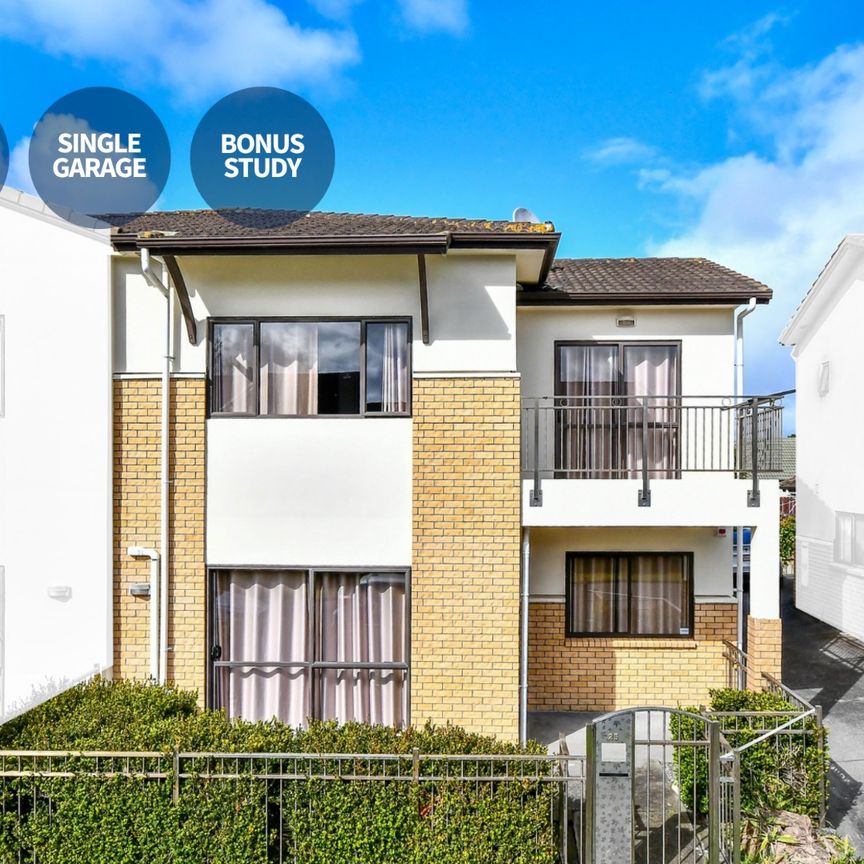 Prime Flat Bush Living - Photo 1