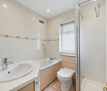 3 bedroom semi-detached house to rent - Photo 3