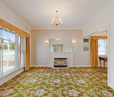 Original Gem with Separate Studio or Office space! - Photo 6