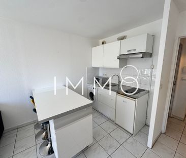 Location Appartement 1 pièce 30m² MARSEILLE 6ème - Photo 3