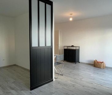 Location Appartement 1 pièce 35m² ST HERBLAIN 44800 - Photo 1