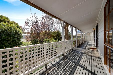 Coastal Charm – Walking distance to the Beach! - Photo 3