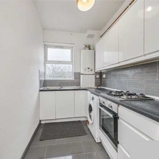 3 Bed Flat, Brockley Road, SE4 - Photo 1