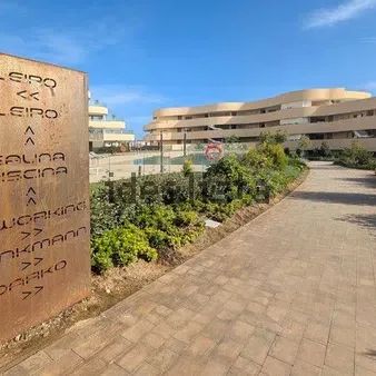 Alquiler de piso en Avenida 8 de Marzo - Photo 1