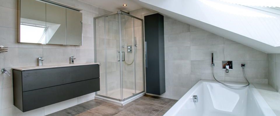 LUXUS TRIFFT NATUR - ELEGANTES WOHNEN AUF ZWEI EBENEN - Foto 1