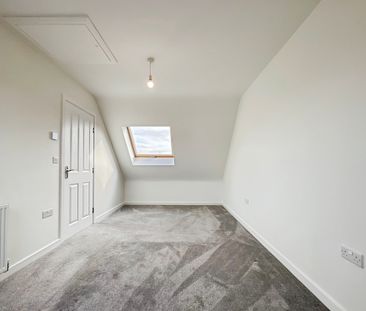 3 bedroom End Terraced House to let - Photo 1