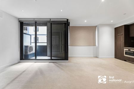 UNFURNISHED ONE BEDROOM APARTMENT AT FULTON LN! - Photo 3