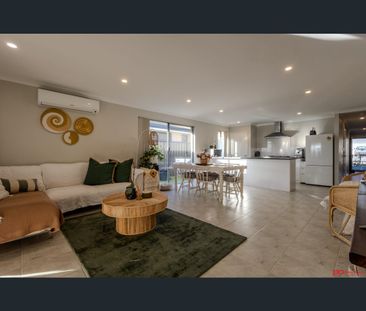 8 Butterleaf Avenue, Yanchep, WA 6035 - Photo 4