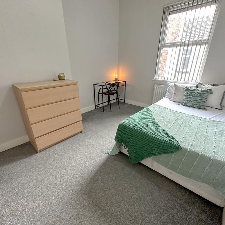 4 bedroom house to rent - Photo 1