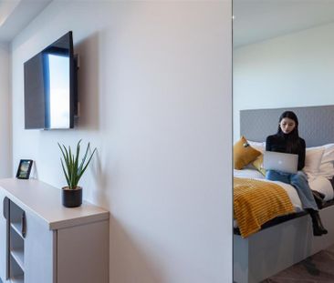 1 bedroom in a flat share to rent - Photo 4