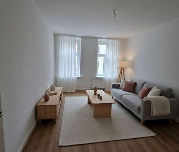 *NEU!* Gemütliche & moderne 2-Raum-Wohnung mit Einbauküche - Photo 1