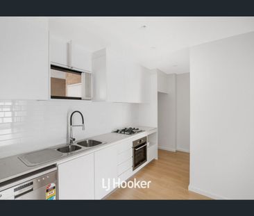 Near New Premium 2 Bedroom Apartment - Photo 2