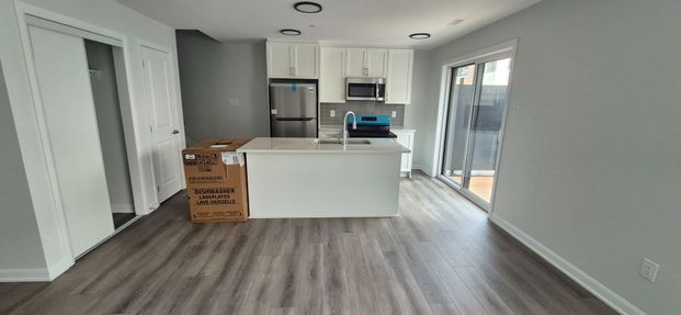 For Lease - 401 Glenroy Gilbert Drive Unit# 10, Barrhaven, Ontario - Photo 1