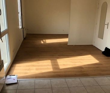 Location Appartement 1 pièce 27m² MARGNY LES COMPIEGNE 60280 - Photo 1