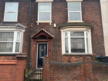 4 bedroom terraced house to rent - Photo 4