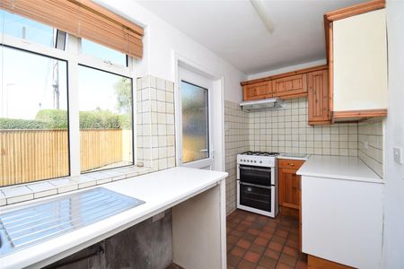 Bradford Road, Wakefield - Photo 4
