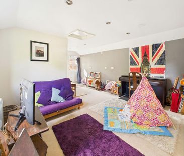 5 bedroom detached house to rent - Photo 5