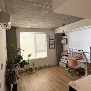 3½ à céder – tout neuf, super lumineux, à 2 pas du métro Cartier! - Photo 2