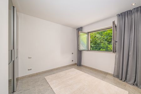 SPETTACOLARE 3.5 LOCALI AMMOBILIATO CON VISTA LAGO A PARADISO - Foto 5