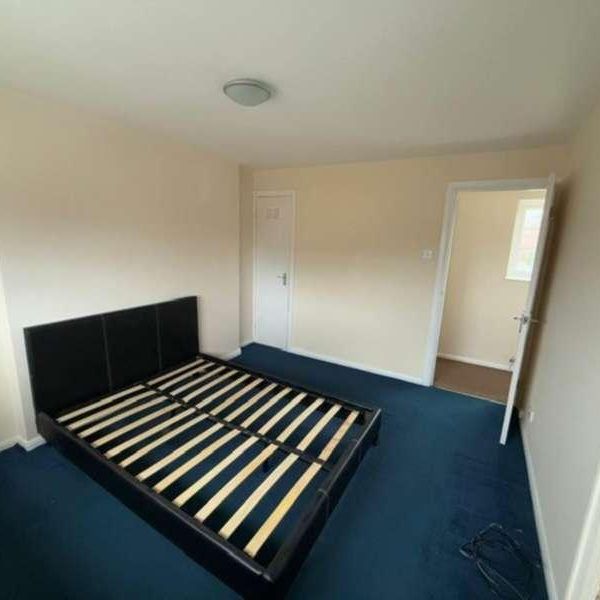 Lynton Avenue, Romford, RM7 - Photo 1