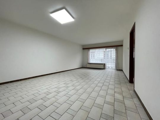 Appartement te huur - Photo 1