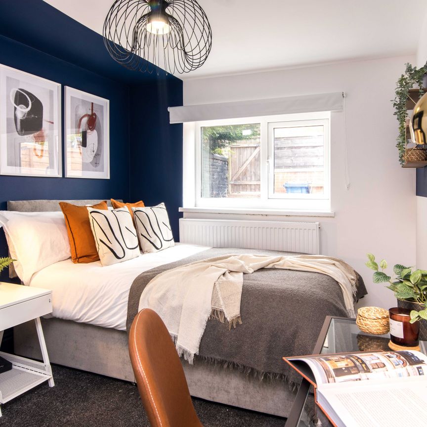 Designer En-Suite | Near Gym, Shops & Station 🚆 - Photo 1