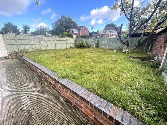 3 bedroom semi-detached house to rent - Photo 1