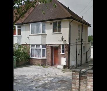 2 Bed Maisonette, Selborne Gardens, NW4 - Photo 5