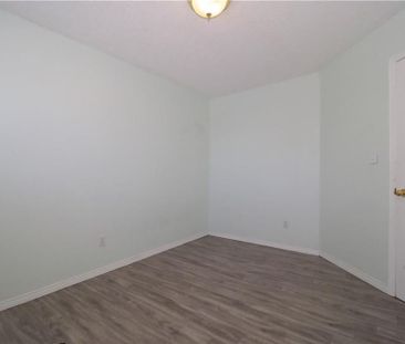 For Lease - 258 Inverhuron Crescent Unit# Unit A, Waterloo, Ontario - Photo 6