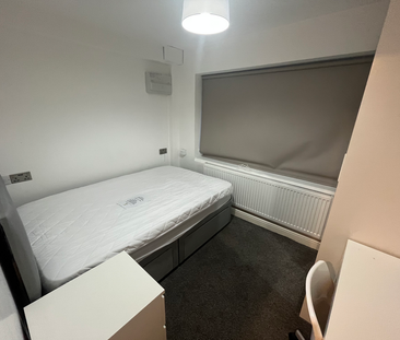 Studio to rent - Photo 3 | Rentumo
