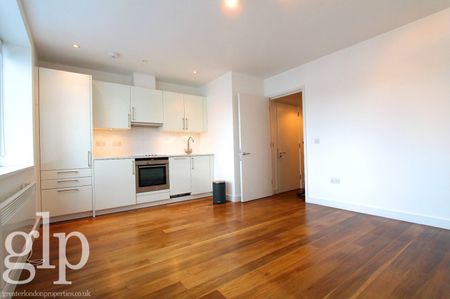 1 Bedroom Apartment, Berwick Street W1F - Photo 5