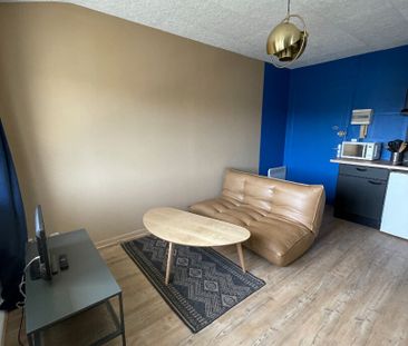 Location Appartement 2 pièces 27m² - Photo 1