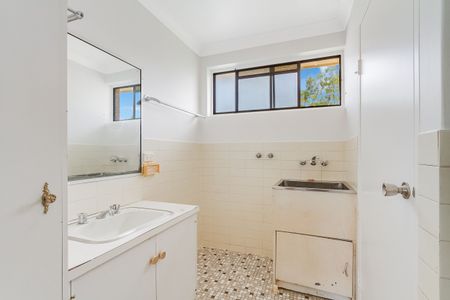 CONVENIENTLY LOCATED UNIT - Photo 4