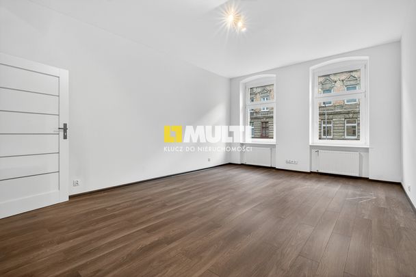 Duże mieszkanie w centrum! - Zdjęcie 1