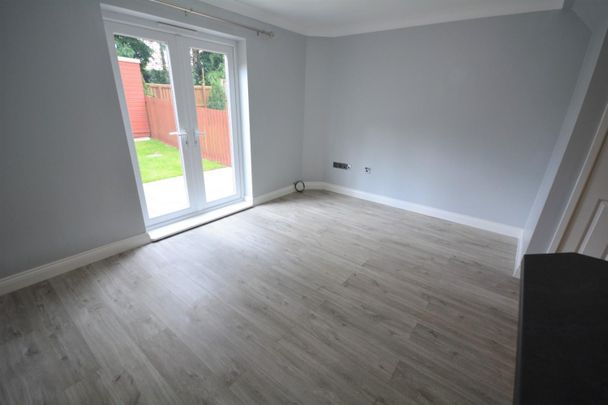 2 bedroom House To Let - Photo 1
