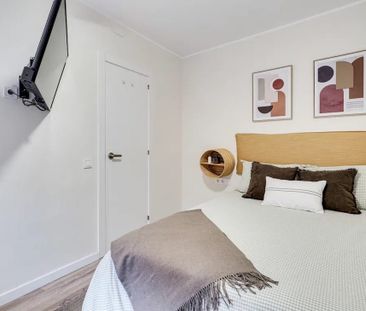 Carrer de Calderón de la Barca, Barcelona, Catalonia 08032 - Photo 1