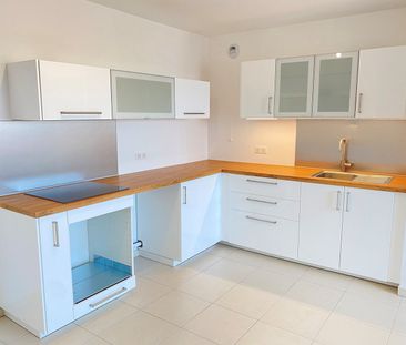 Location Appartement 3 pièces 70m² - Photo 3