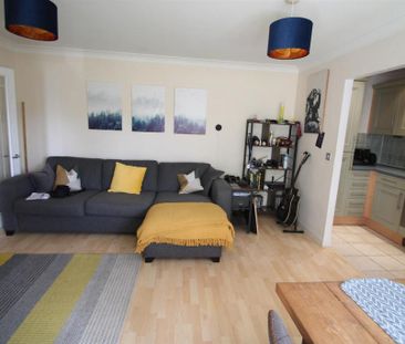 2 bedroom apartment to rent - Photo 6