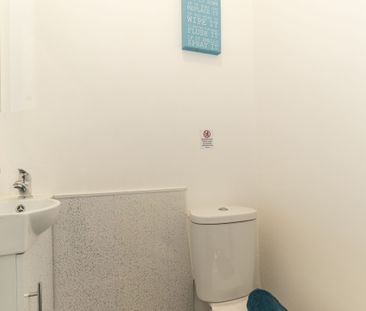 Room 5 – Nuneaton - Photo 6