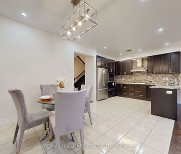 Semi-Detached Home For Lease | N8120614 - Photo 6