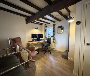 1 bedroom character property to rent - Photo 6