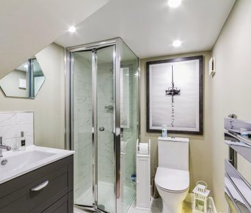 4 bedroom terraced house to rent - Photo 3