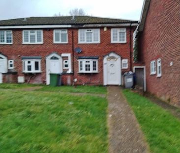 3 bedroom terraced house to rent - Photo 5