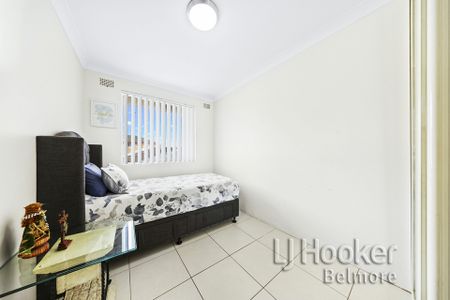 Modern 2-Bedroom Apartment in Ultra-Convenient Location - Photo 3